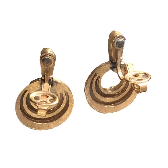 Crown Trifari Clip On Gold Tone Earrings Dangle 3 Circles - Picture 7 of 8